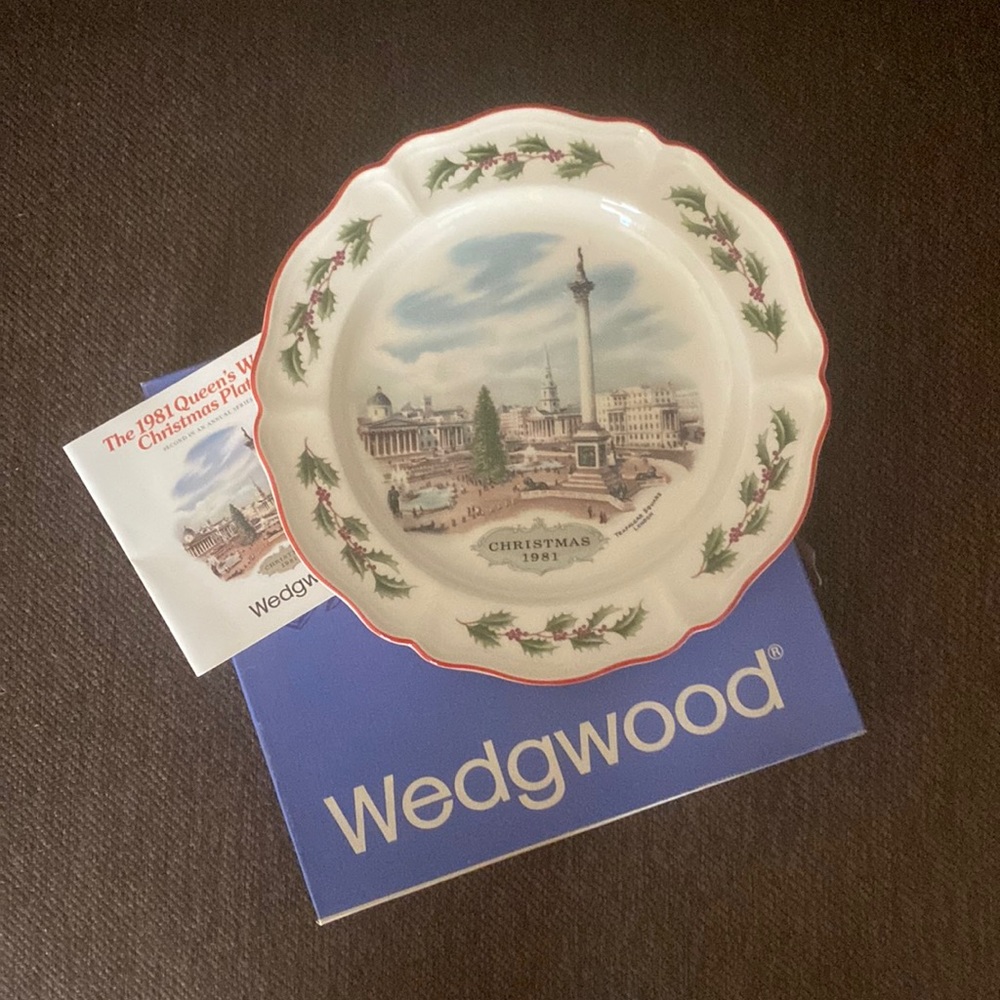 Wedgwood 1981 Queen’s Ware Christmas Plate